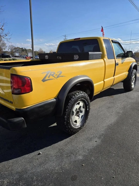 2003 Chevrolet S-10 Blazer 2nd Gen - Image 4 of 16