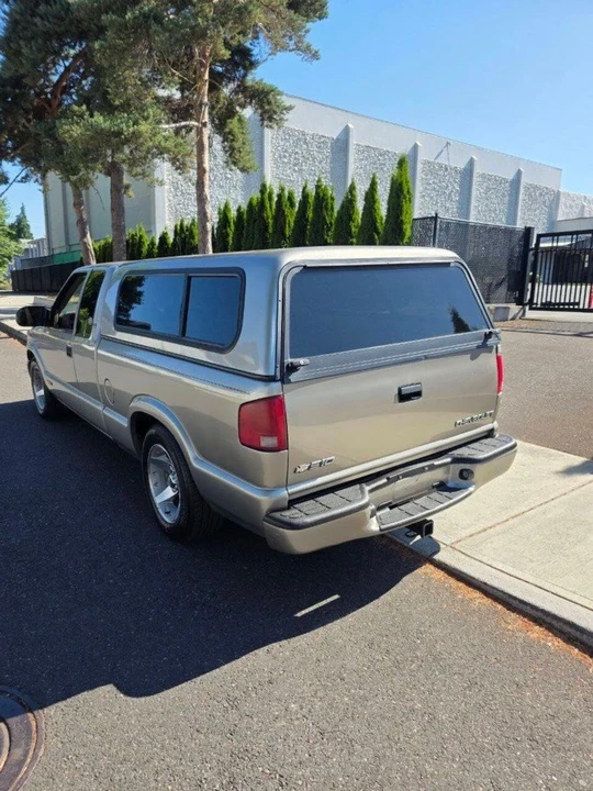 2003 Chevrolet S-10 - Image 7 of 12