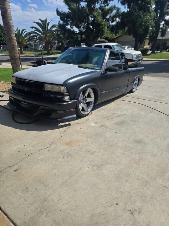 2003 Chevrolet S-10 - Image 9 of 10