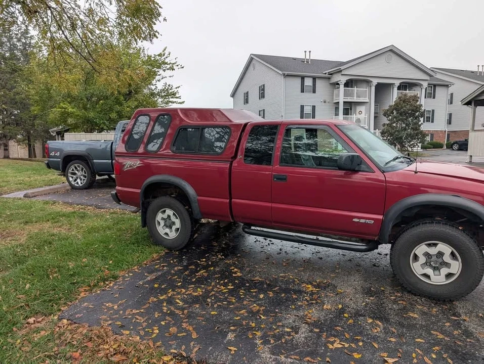 2003 Chevrolet S-10 Blazer 2nd Gen - Image 3 of 5