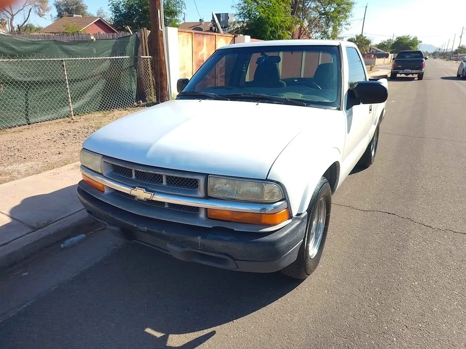 2003 Chevrolet S-10 - Image 5 of 8