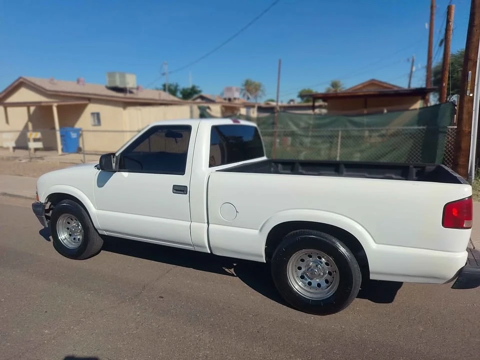 2003 Chevrolet S-10 - Image 3 of 8