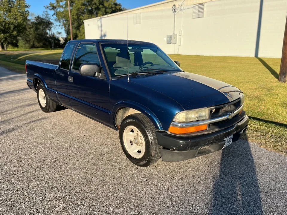 2003 Chevrolet S-10 Blazer 2nd Gen - Image 2 of 6