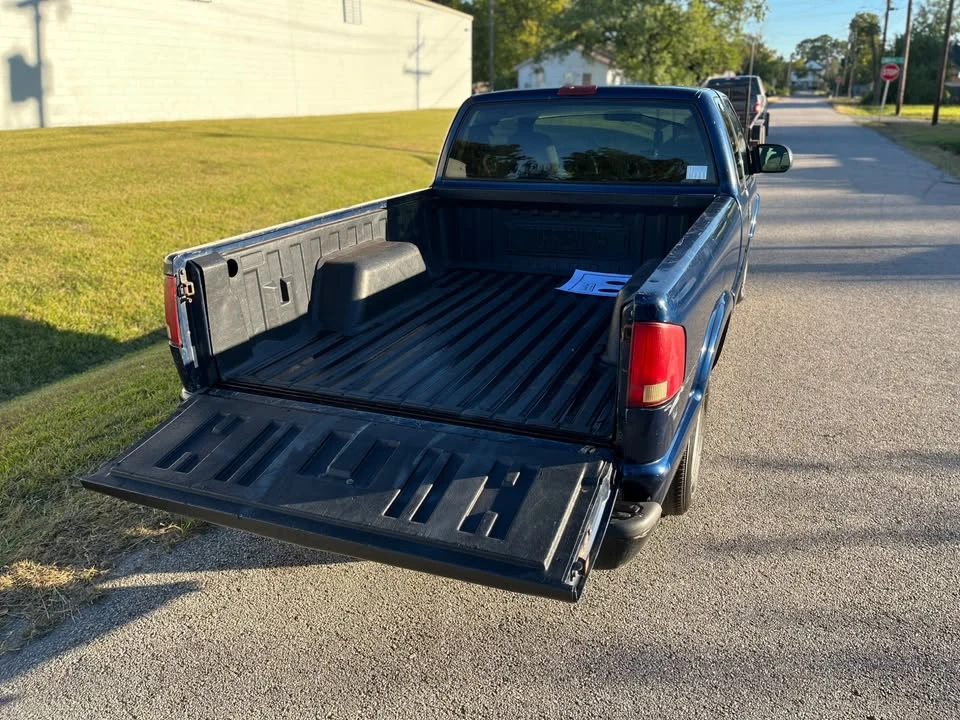 2003 Chevrolet S-10 Blazer 2nd Gen - Image 6 of 6