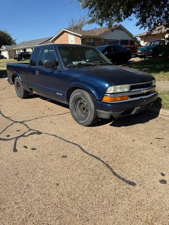 2003 Chevrolet S-10 Blazer 2nd Gen - Image 2 of 8