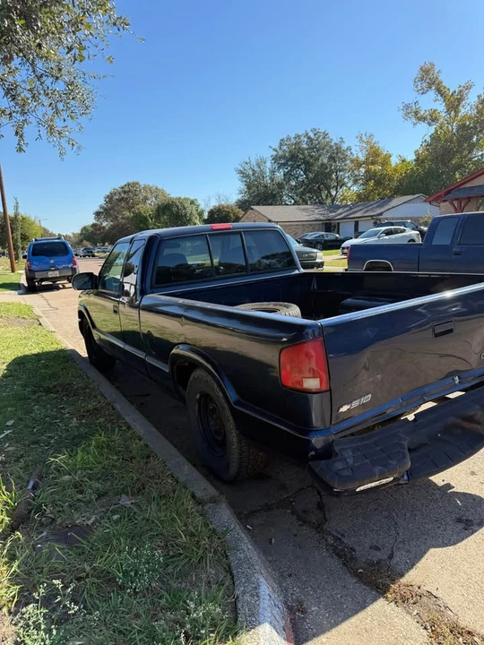 2003 Chevrolet S-10 Blazer 2nd Gen - Image 4 of 8