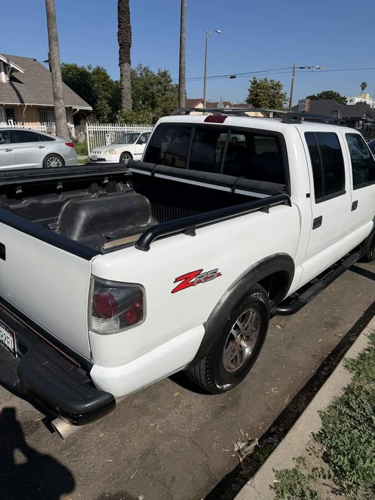 2003 Chevrolet S-10 Blazer 2nd Gen - Image 3 of 8