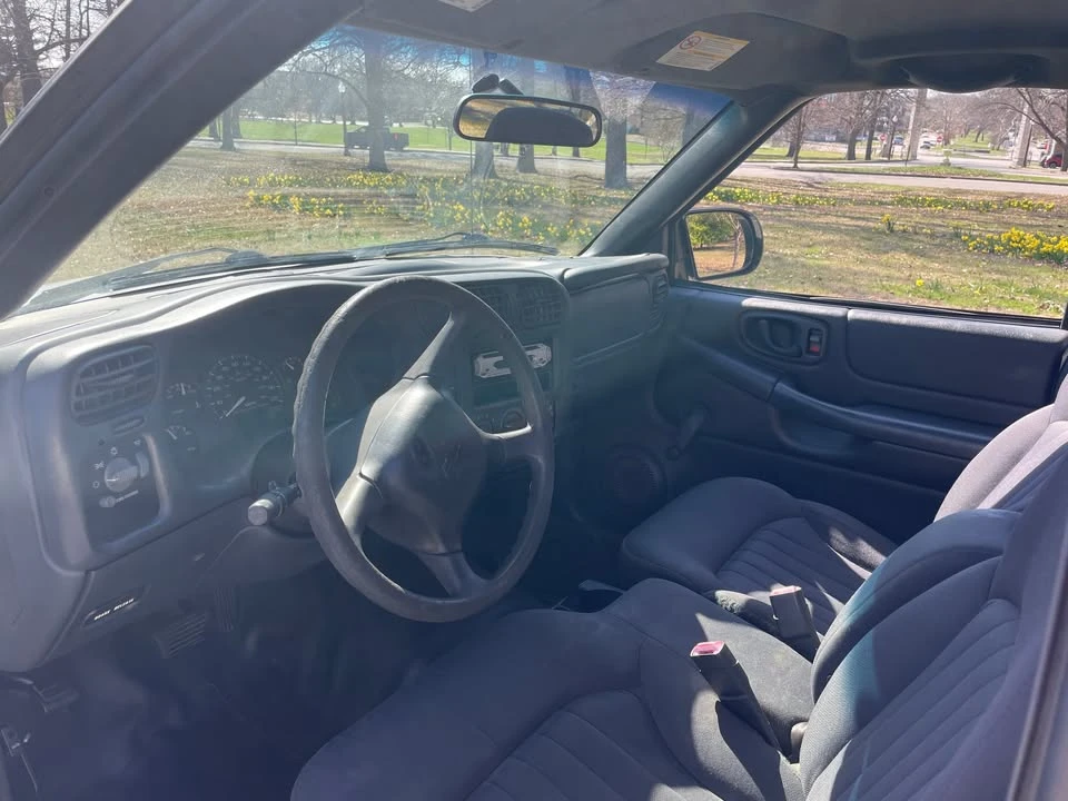 2003 Chevrolet S-10 - Image 11 of 15