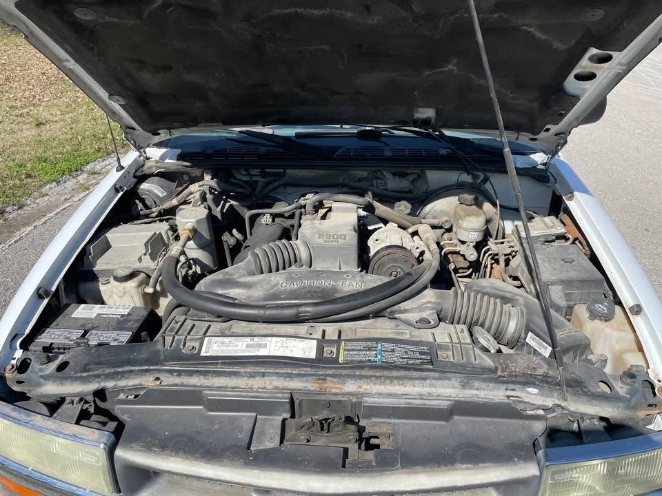 2003 Chevrolet S-10 - Image 12 of 15