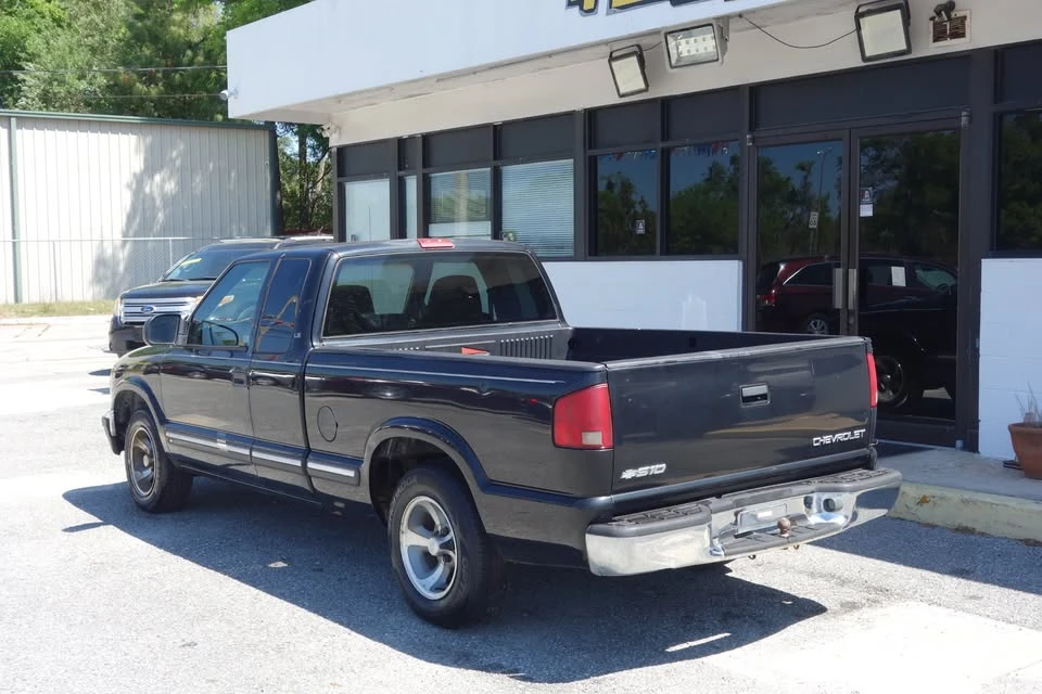 2003 Chevrolet S-10 - Image 3 of 20