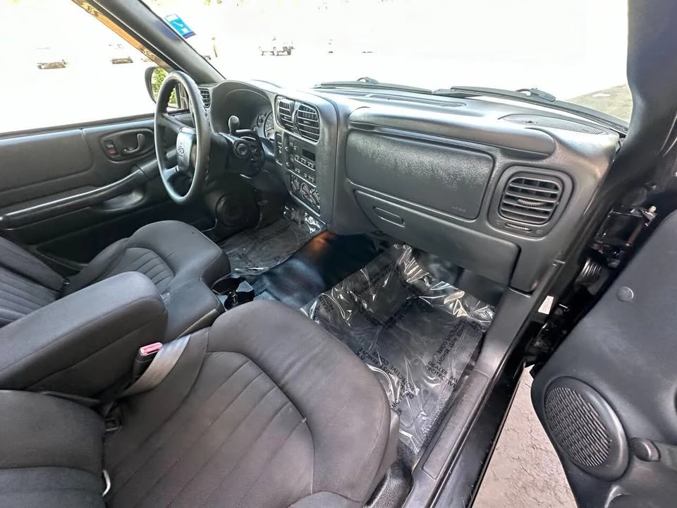 2003 Chevrolet S-10 - Image 11 of 19