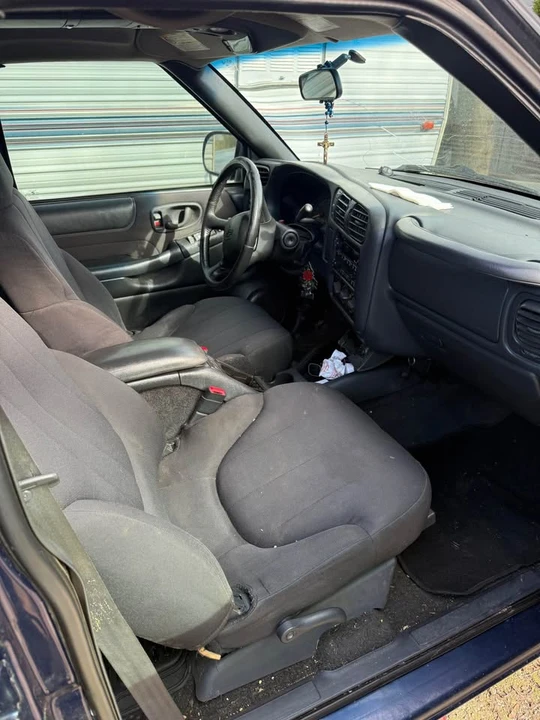 2003 Chevrolet S-10 - Image 6 of 8