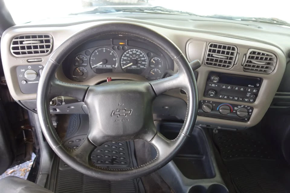 2003 Chevrolet S-10 - Image 7 of 20