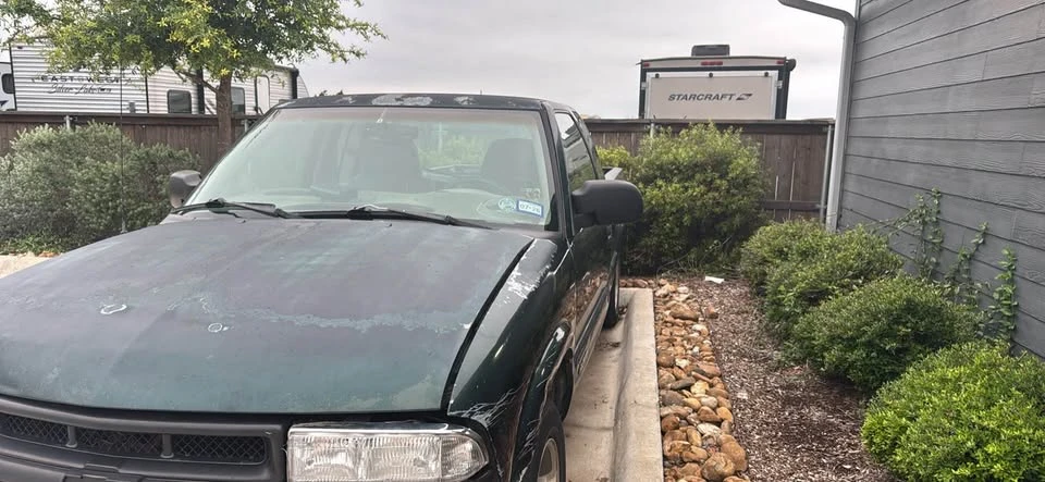 2003 Chevrolet S-10 - Image 3 of 4