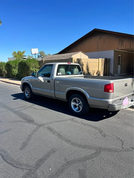 2003 Chevrolet S-10 - Image 4 of 5