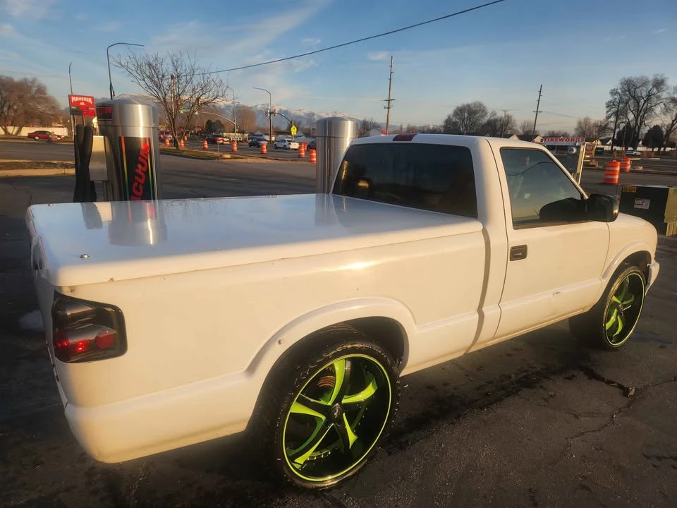 2003 Chevrolet S-10 - Image 3 of 8