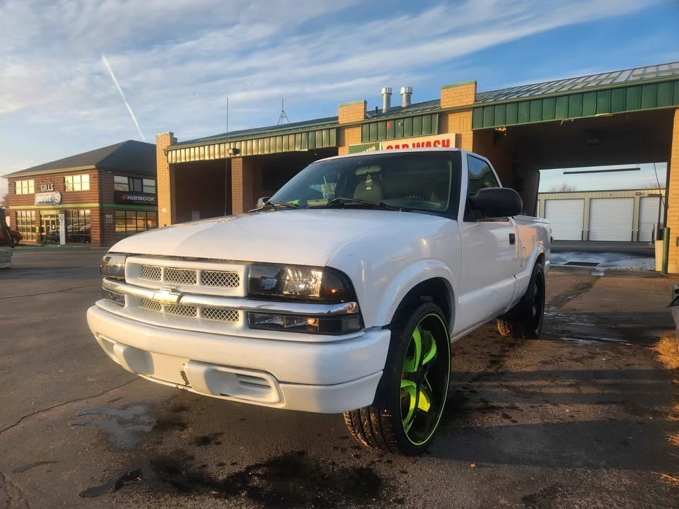 2003 Chevrolet S-10 - Image 5 of 8