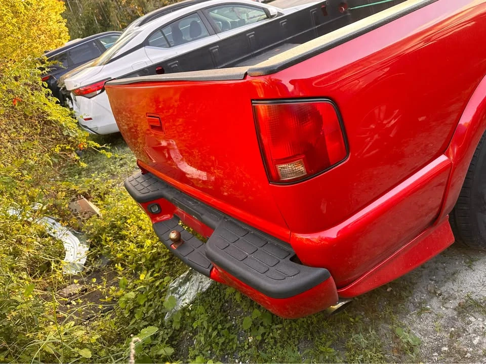 2003 Chevrolet S-10 - Image 10 of 13