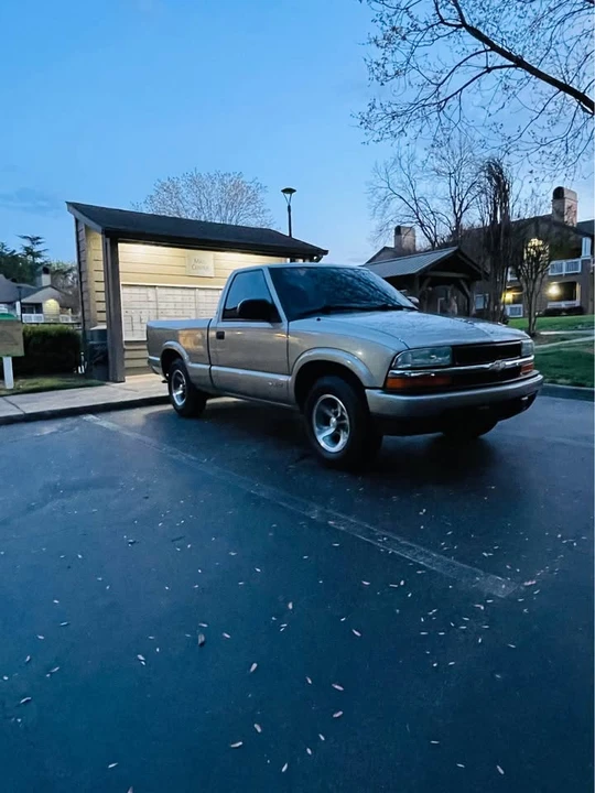 2003 Chevrolet S-10 - Image 5 of 15