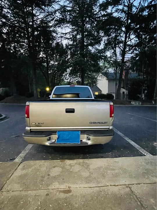 2003 Chevrolet S-10 - Image 6 of 15