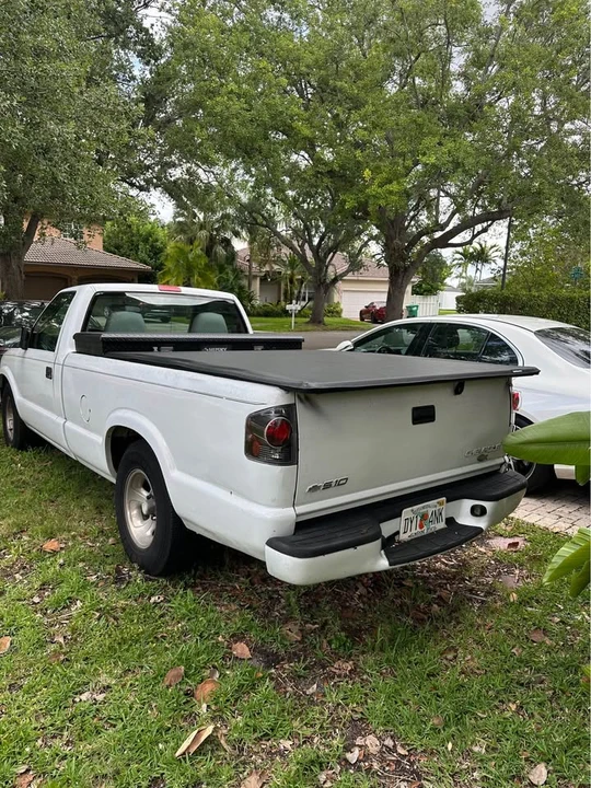 2003 Chevrolet S-10 - Image 4 of 11