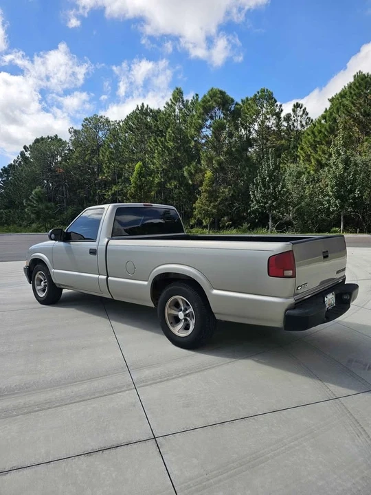 2003 Chevrolet S-10 - Image 3 of 11