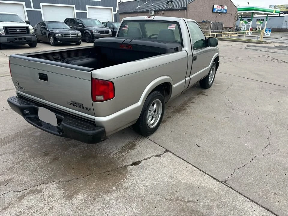 2003 Chevrolet S-10 - Image 4 of 14
