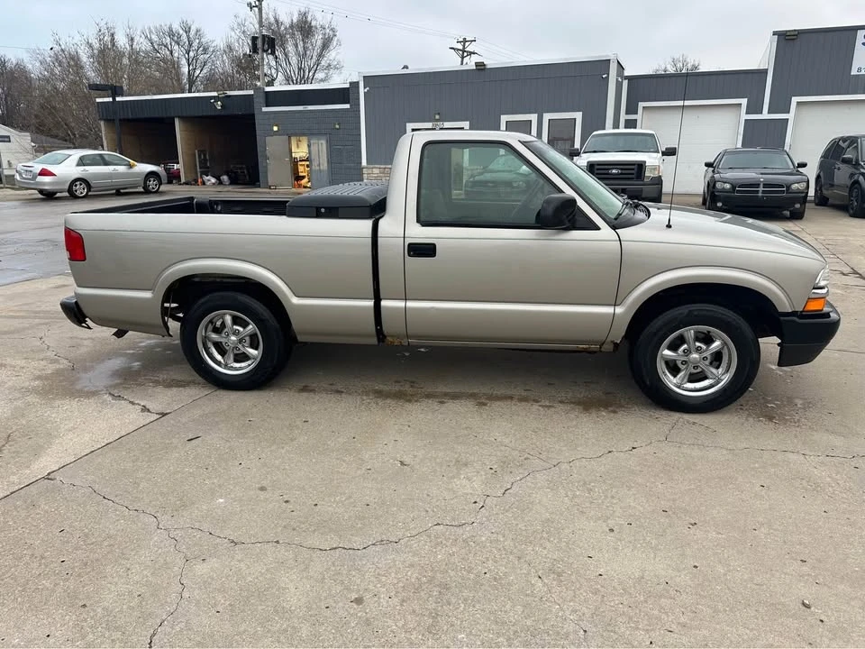 2003 Chevrolet S-10 - Image 6 of 14
