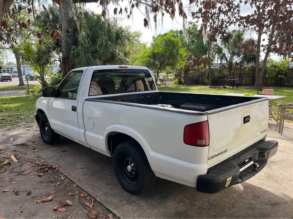 2003 Chevrolet S-10 - Image 4 of 4