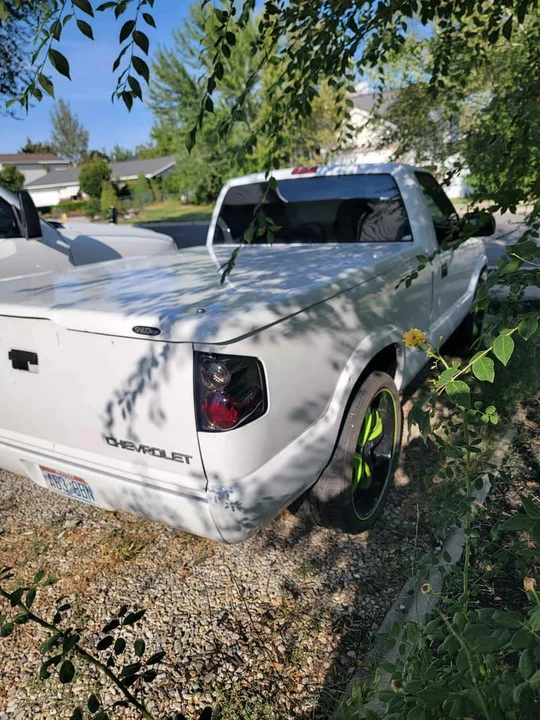 2003 Chevrolet S-10 - Image 6 of 8