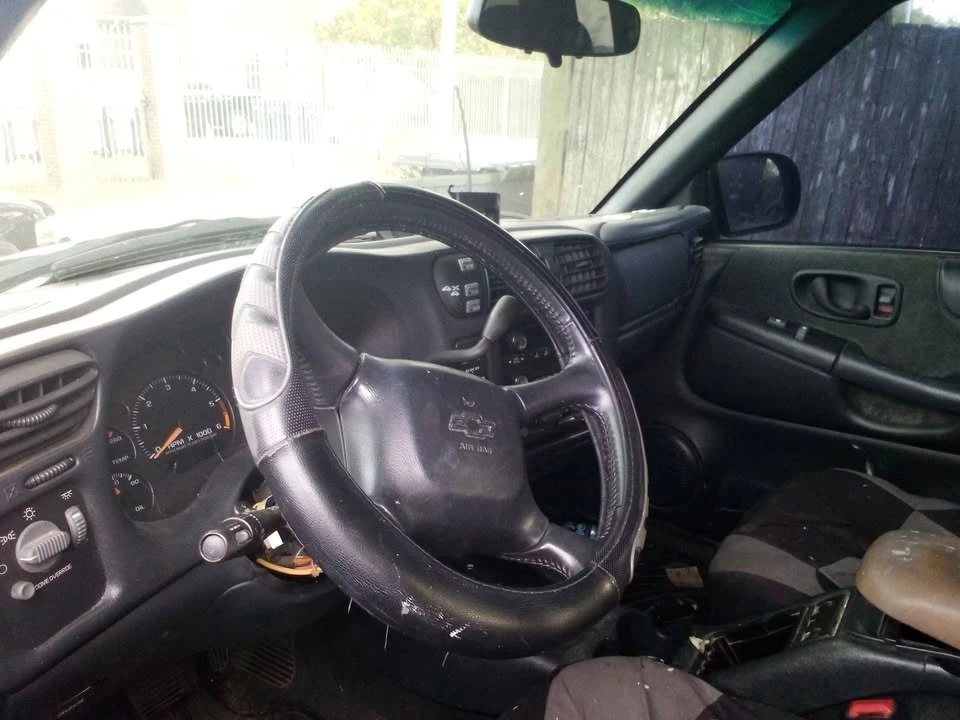 2003 Chevrolet S-10 - Image 7 of 7