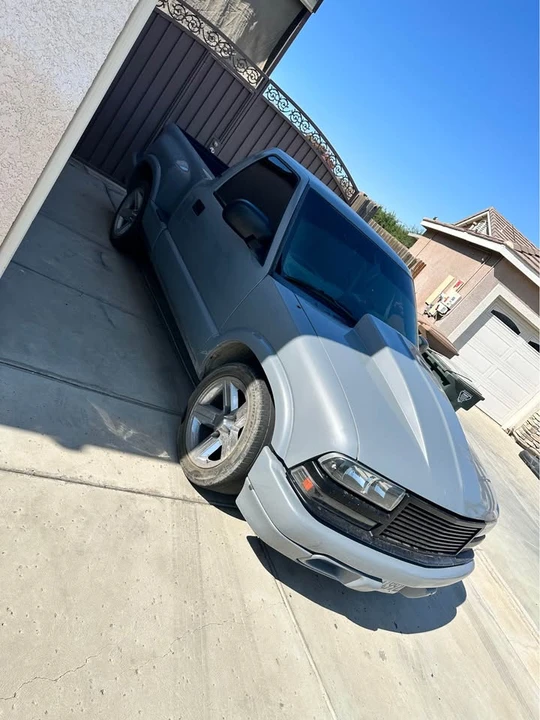 2003 Chevrolet S-10 Blazer 2nd Gen - Image 3 of 3