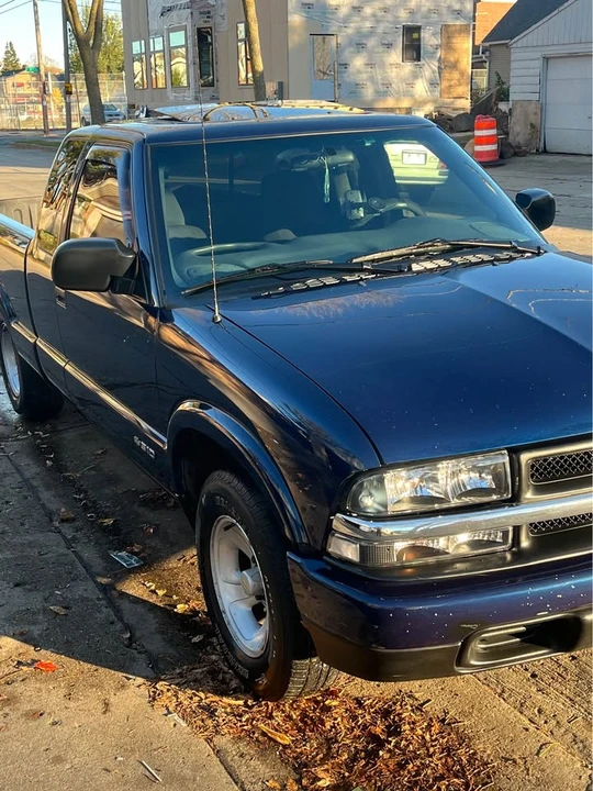2003 Chevrolet S-10 Blazer 2nd Gen - Image 2 of 6