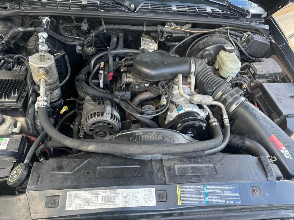2003 Chevrolet S-10 - Image 9 of 12