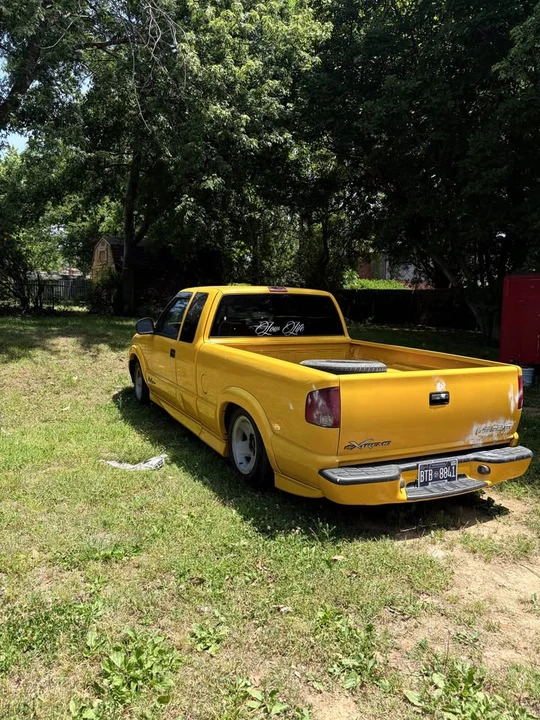 2003 Chevrolet S-10 - Image 3 of 9