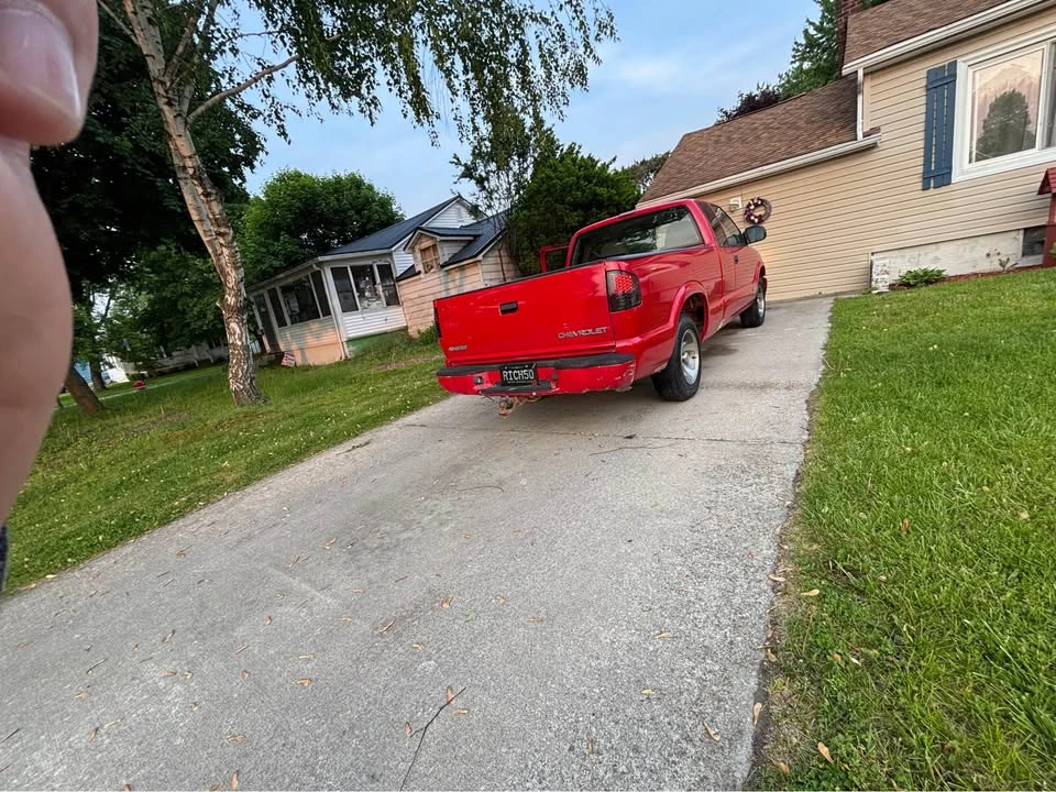 2003 Chevrolet S-10 Blazer 2nd Gen - Image 9 of 10
