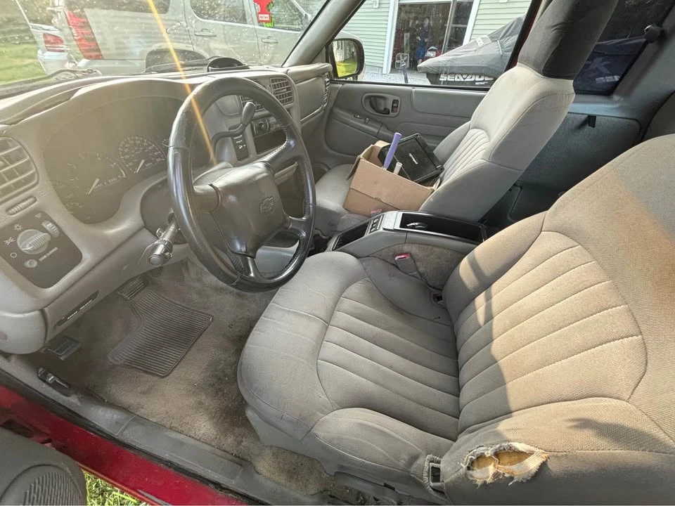 2003 Chevrolet S-10 Blazer 2nd Gen - Image 5 of 10