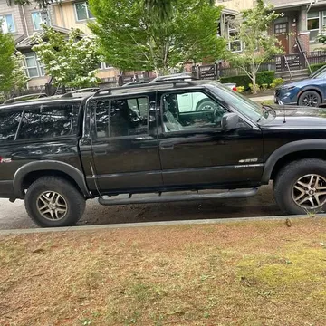 2003 Chevrolet S10 ZR5 4x4 Double Cab
