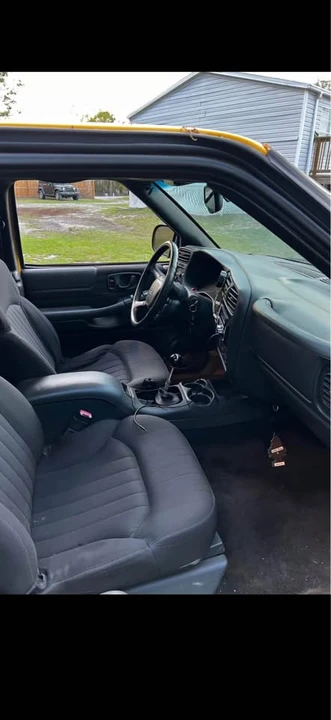 2003 Chevrolet S-10 Blazer 2nd Gen - Image 10 of 10