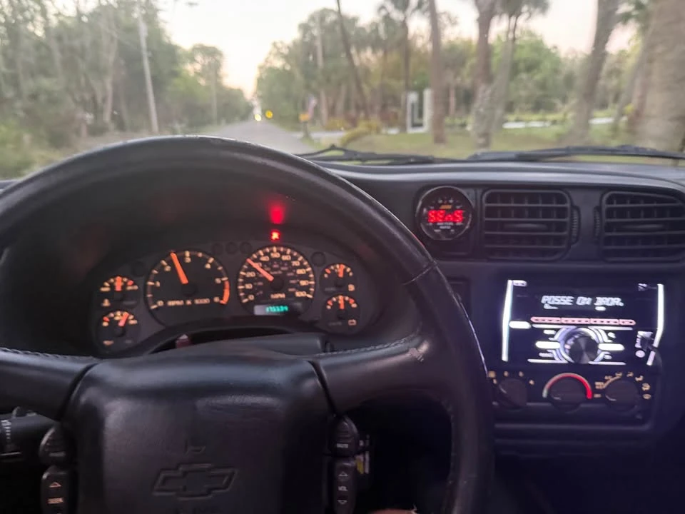 2003 Chevrolet S-10 Blazer 2nd Gen - Image 7 of 10