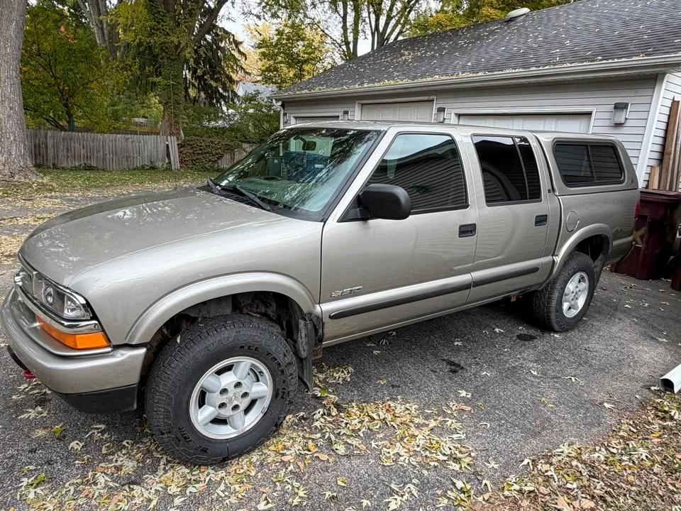 2003 Chevrolet S-10 - Image 5 of 20