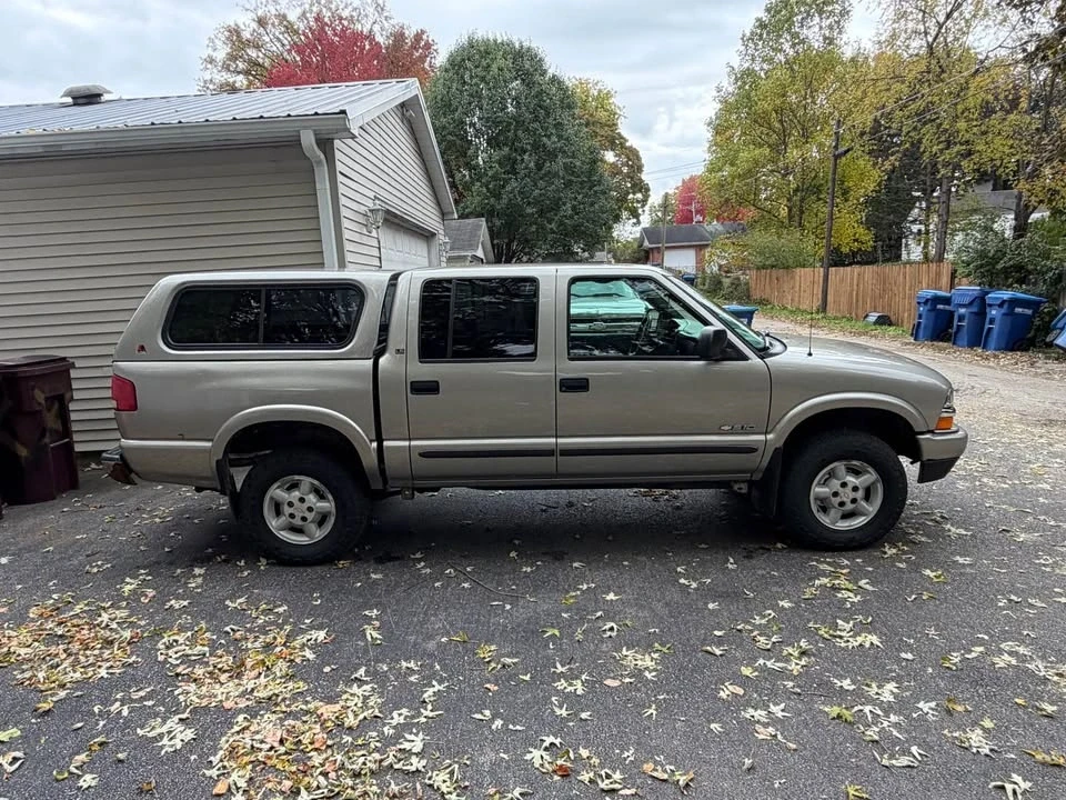 2003 Chevrolet S-10 - Image 6 of 20