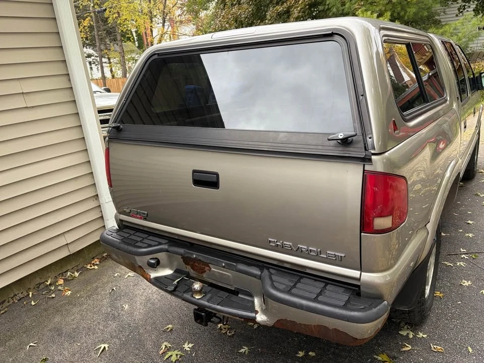 2003 Chevrolet S-10 - Image 10 of 20