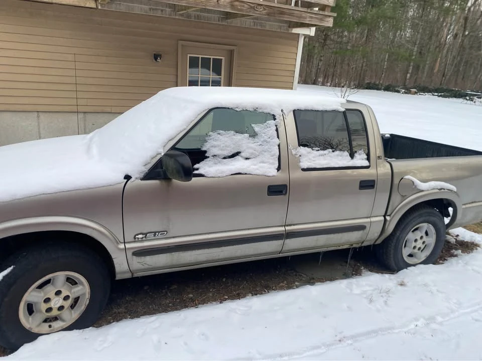 2003 Chevrolet S-10 - Image 2 of 8