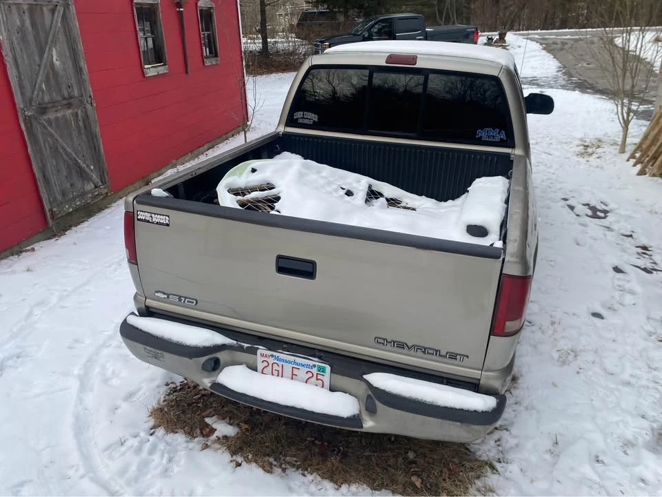 2003 Chevrolet S-10 - Image 4 of 8