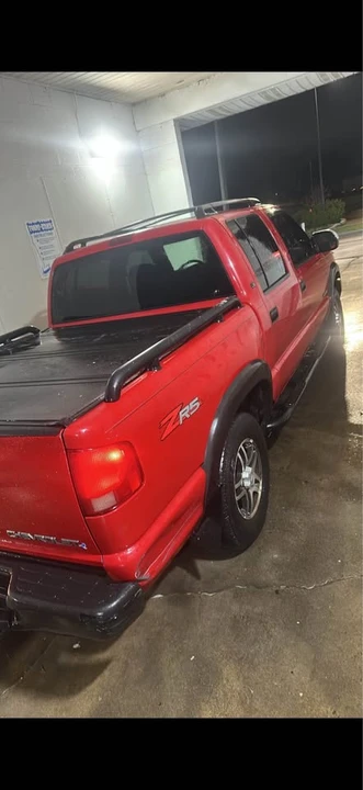 2003 Chevrolet S-10 - Image 3 of 6