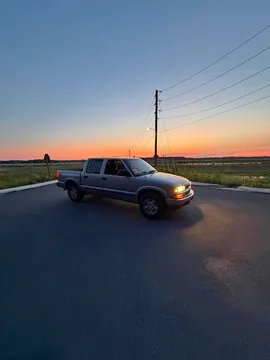2003 Chevrolet S-10 Crew Cab LS