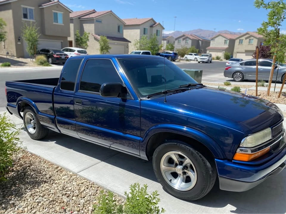 2003 Chevrolet S-10 - Image 2 of 4