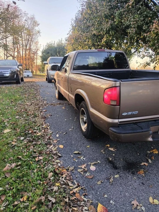2003 Chevrolet S-10 - Image 3 of 9