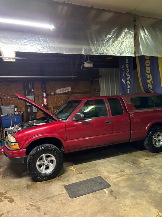 2003 Chevrolet S-10 - Image 4 of 16